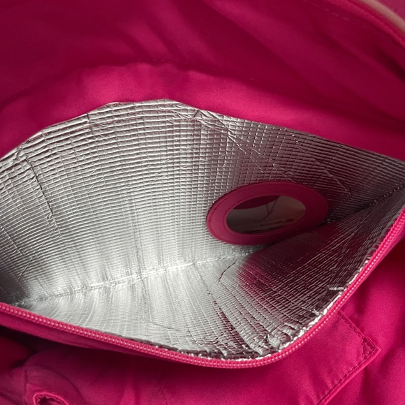 Portico Beach Wine Purse/Tote w/ hidden, leakproof, insulated components. 🍷 - Picture 7 of 14